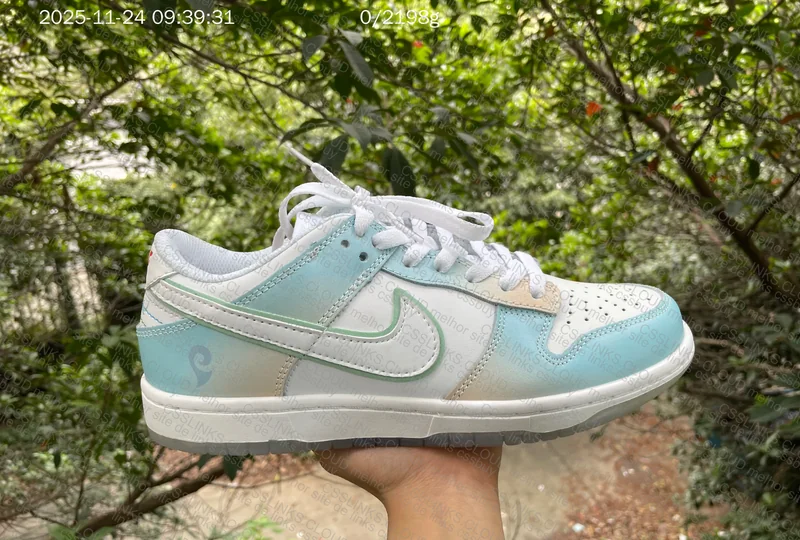 Dunk Low (Blind Box) 4