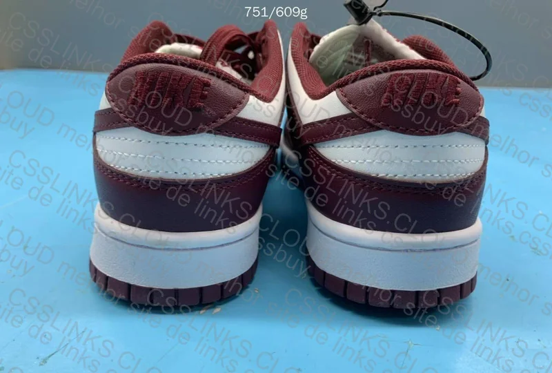 dunk low bordeaux 4