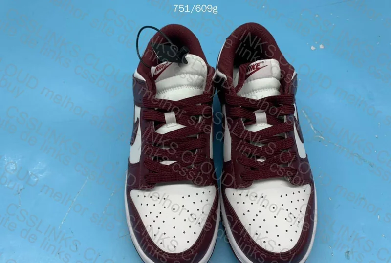 dunk low bordeaux 6