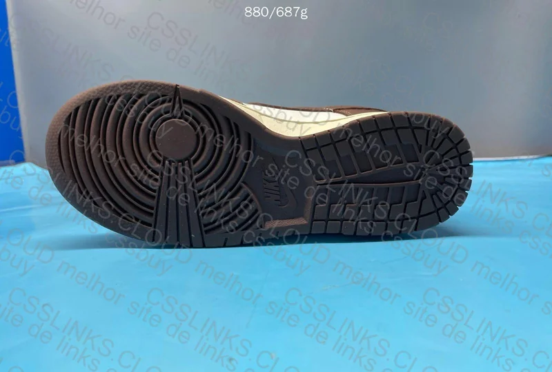 Dunk Low Cacao OVO Sneakers 5