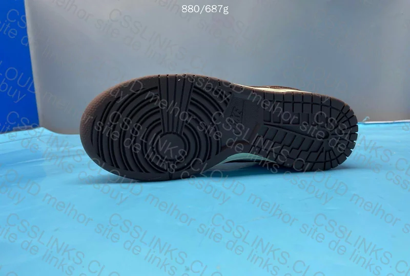 Dunk Low Cacao OVO Sneakers 9