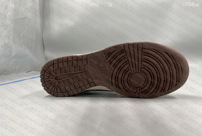 Dunk Low Cacao Wow 5