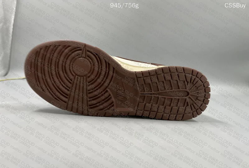 Dunk Low Cacao Wow 5