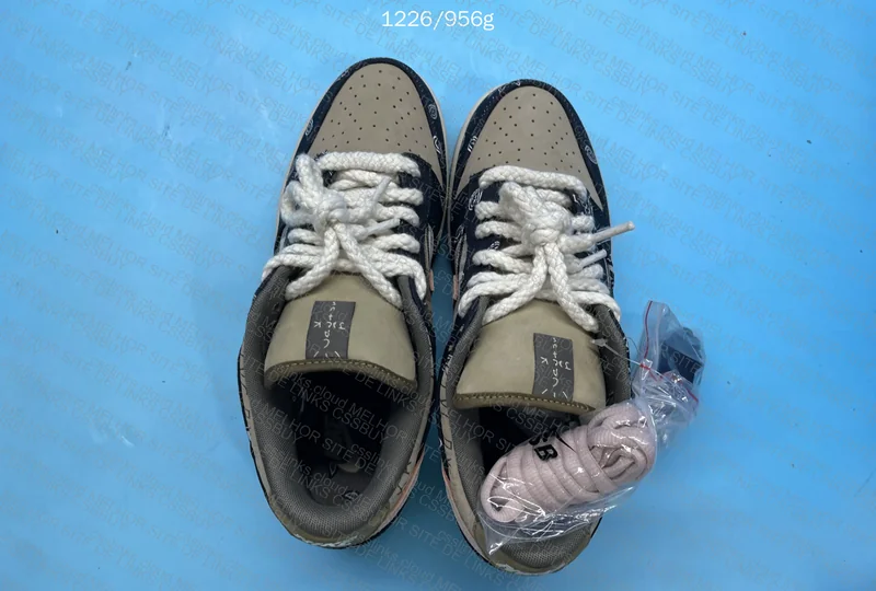 Dunk Low Cactus Jack CT5053-001 7