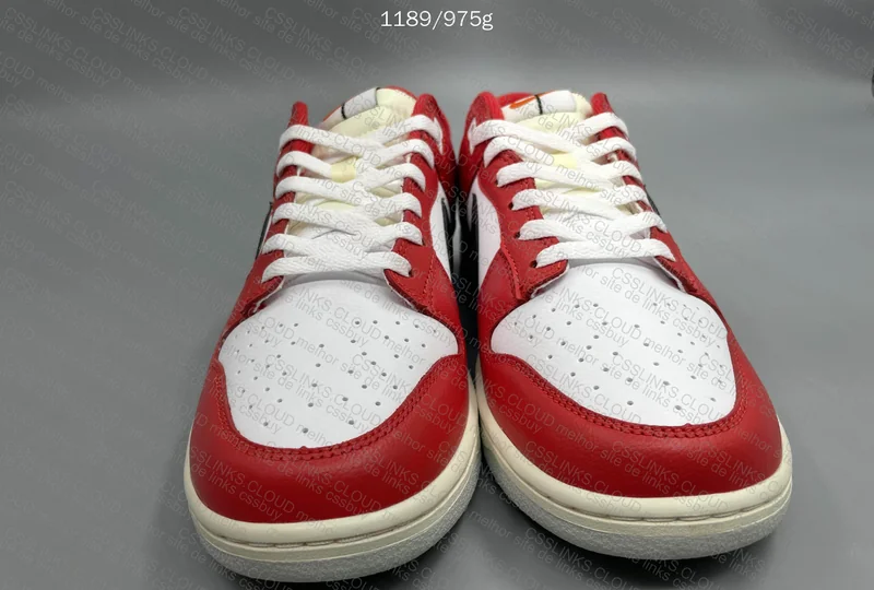 dunk low chicago split 2