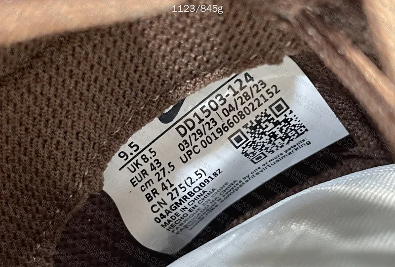 Dunk Low Chocolate 5