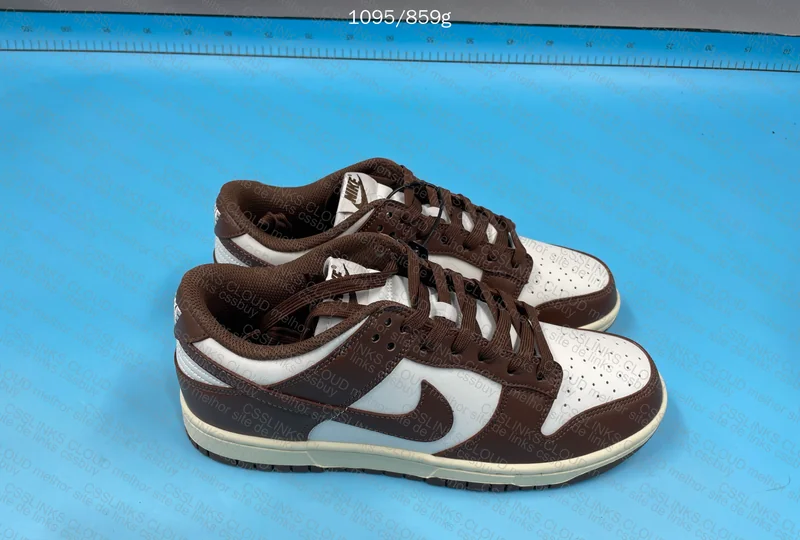 Dunk Low - Chocolate 4
