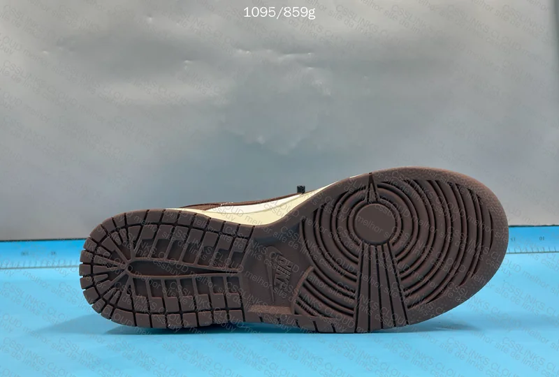 Dunk Low - Chocolate 6