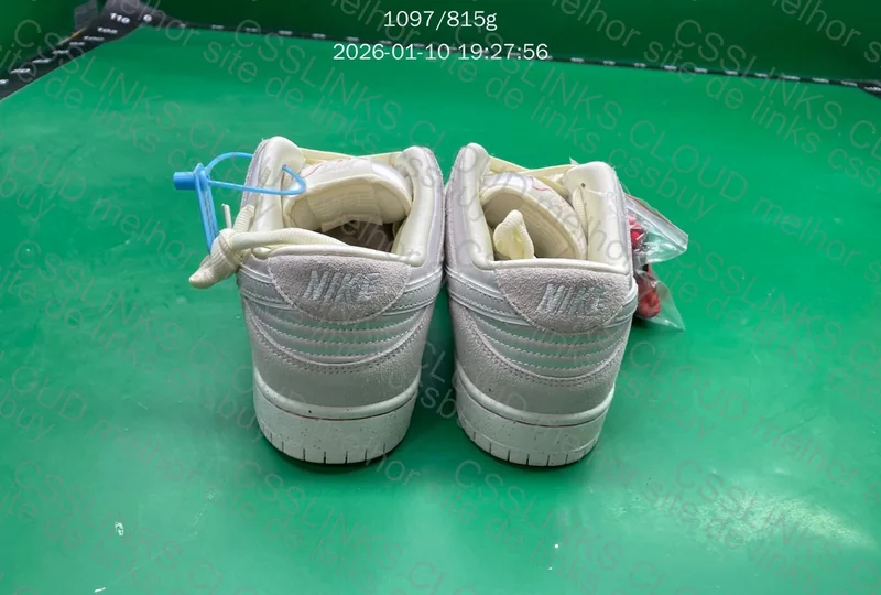 dunk low city of love 4