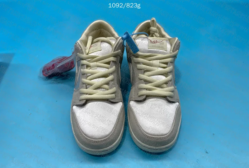 Dunk Low City of Love Light Bone 10