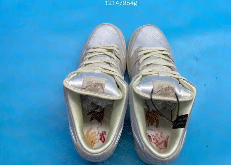 Dunk Low City of Love Light Bone