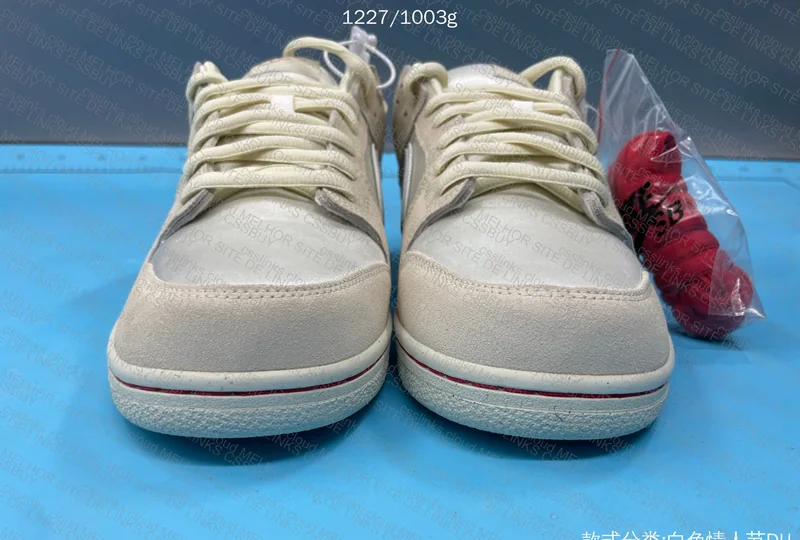 Dunk Low City of Love White 7