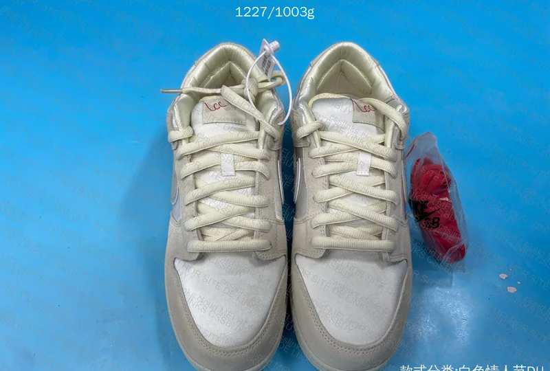 Dunk Low City of Love White 8