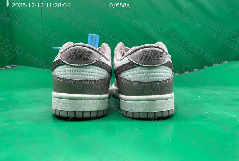 Dunk Low Diffused Taupe 8