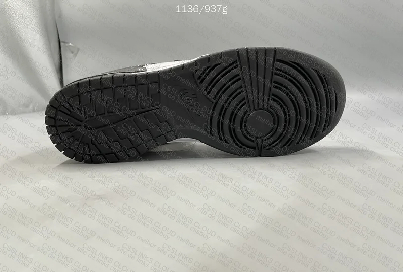 Dunk Low Disrupt Panda