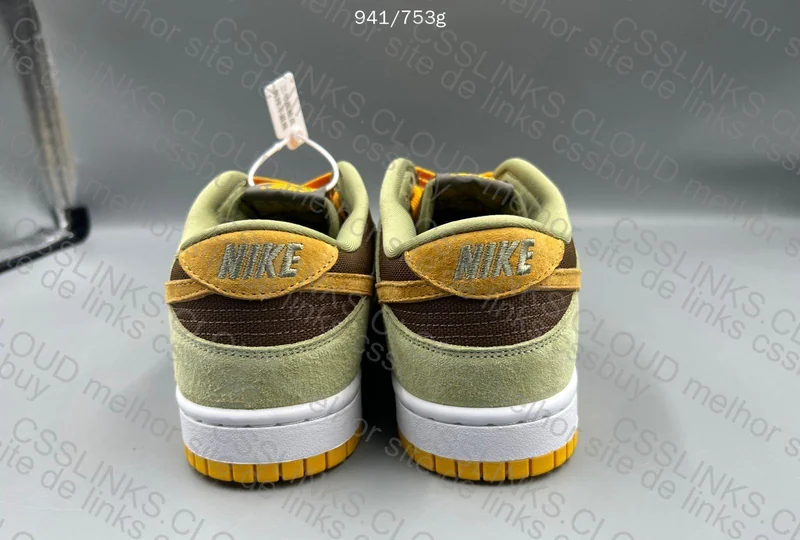 Dunk Low Dusty Olive