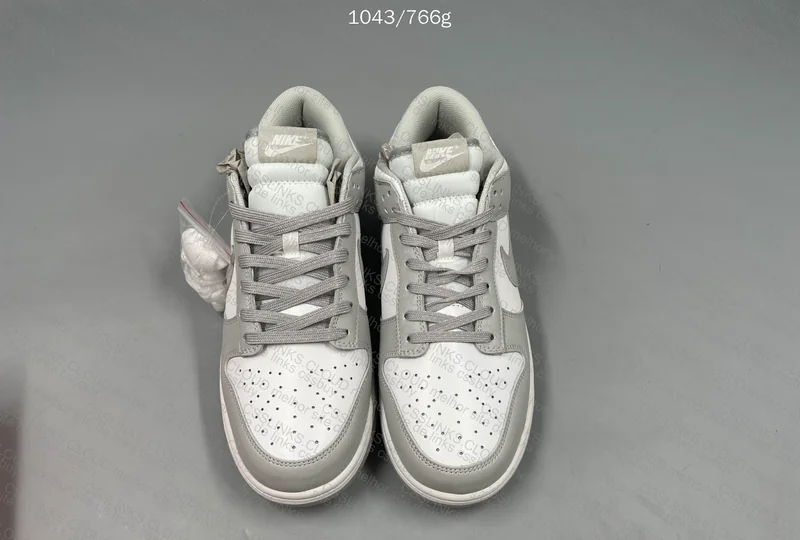 Dunk Low Gray and White