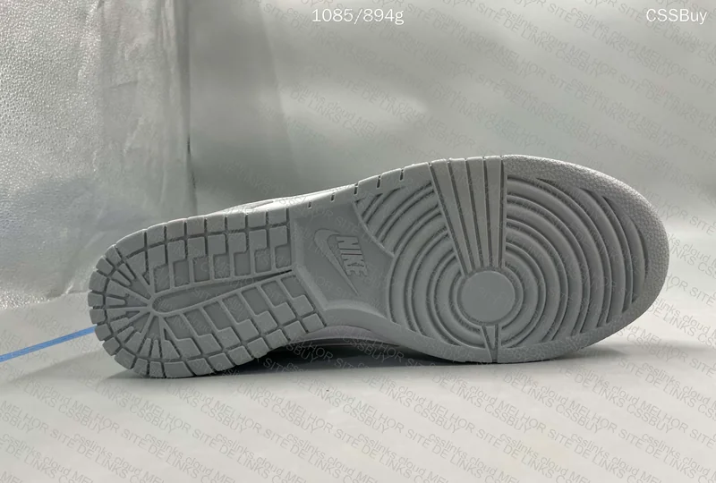 Dunk Low Grey White 3