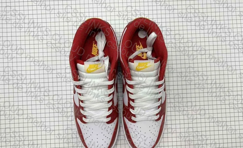 Dunk Low 'Gym Red' 2