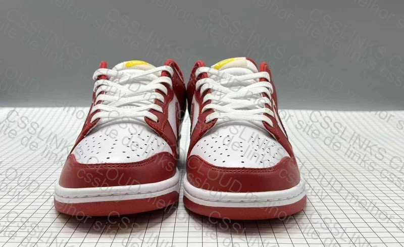 Dunk Low 'Gym Red' 3