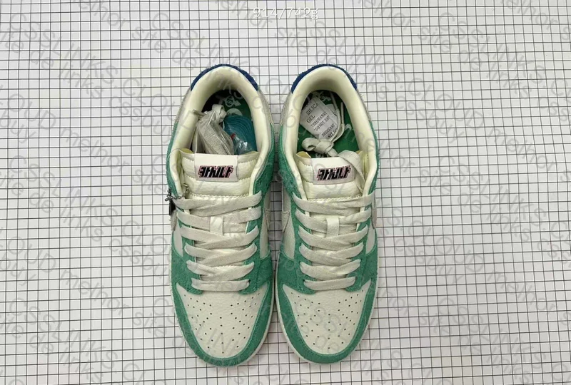 dunk low kasina 4