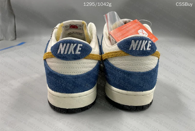 Dunk Low Kasina Blue 3