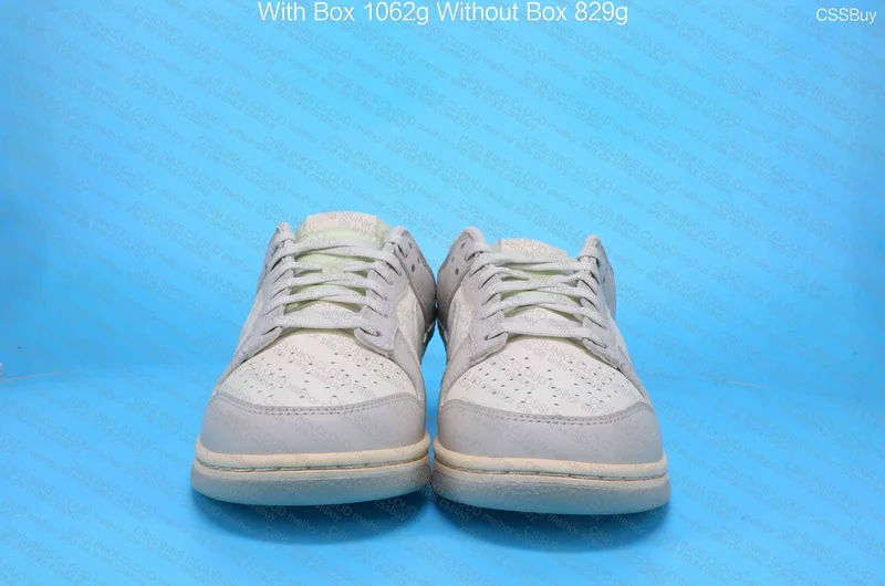 Dunk Low Light Bone 2
