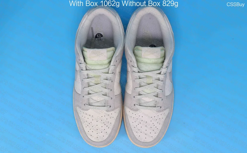Dunk Low Light Bone 3