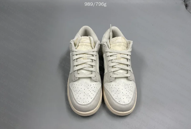 Nike Dunk Low 'Light Bone' 2