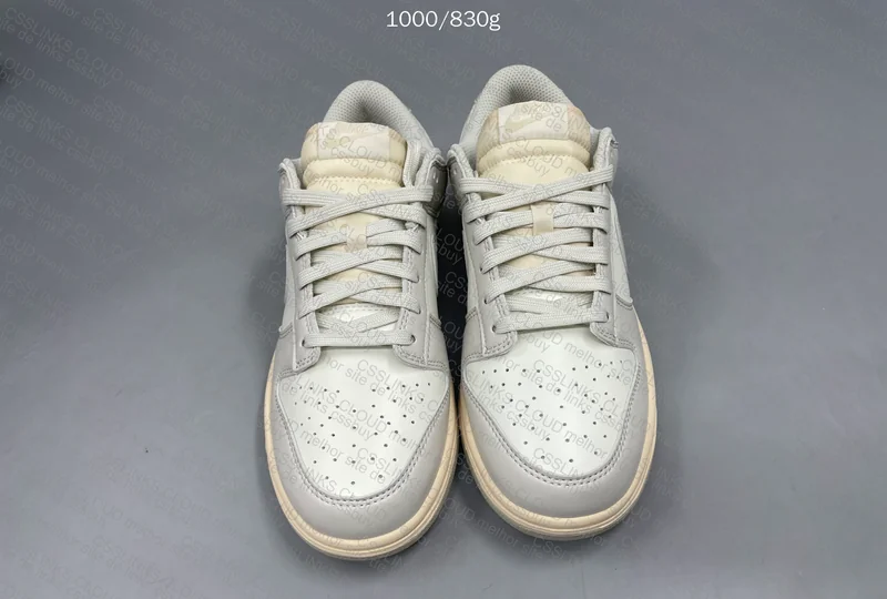 Dunk Low Light Bone