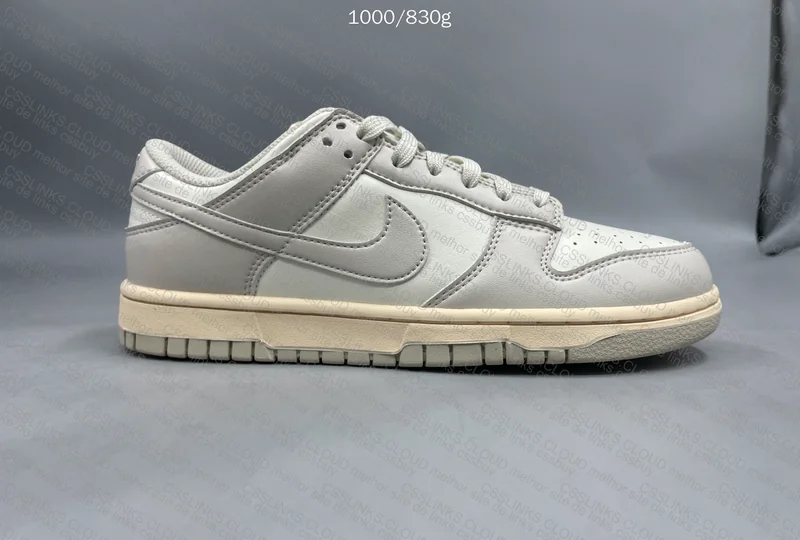 Dunk Low Light Bone 3