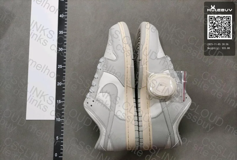 Nike Dunk Low 'Light Bone' (Blindbox) 5