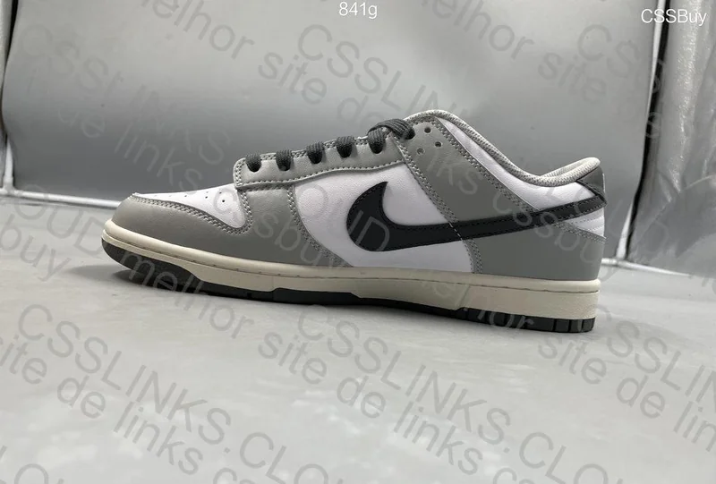 Dunk Low Light Smoke Grey