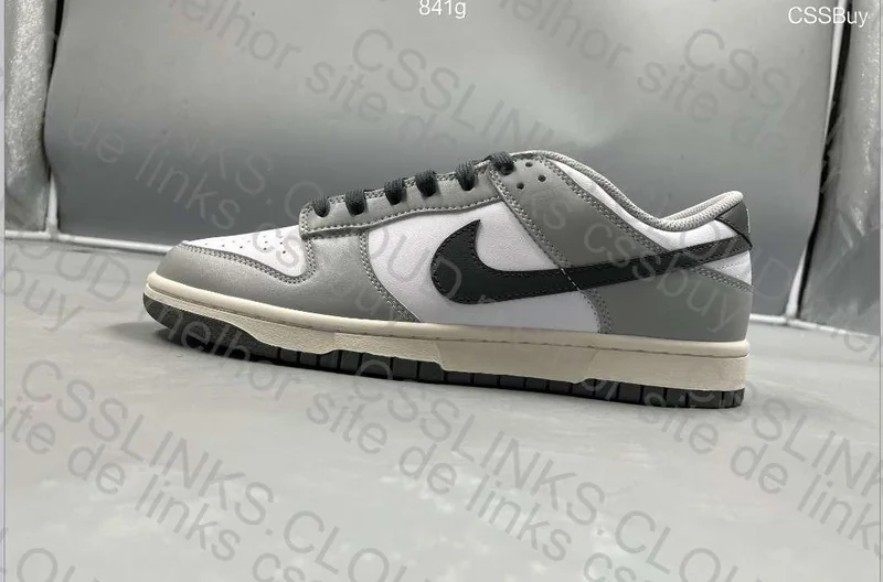 Dunk Low Light Smoke Grey 2