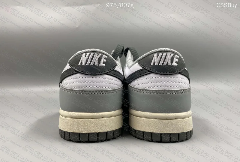 Dunk Low Light Smoke Grey 2