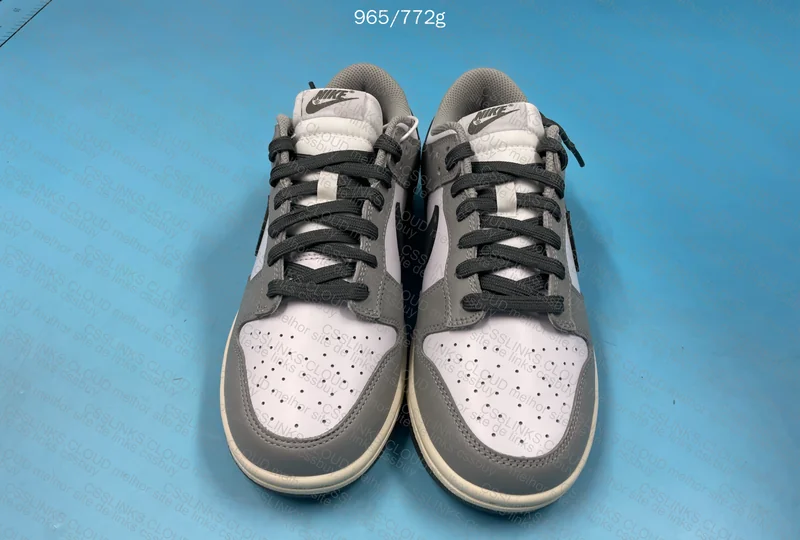 Dunk Low Light Smoke Grey 6