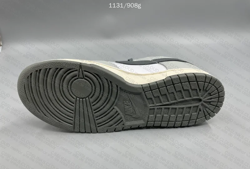Dunk Low Light Smoke Grey - M Batch 2