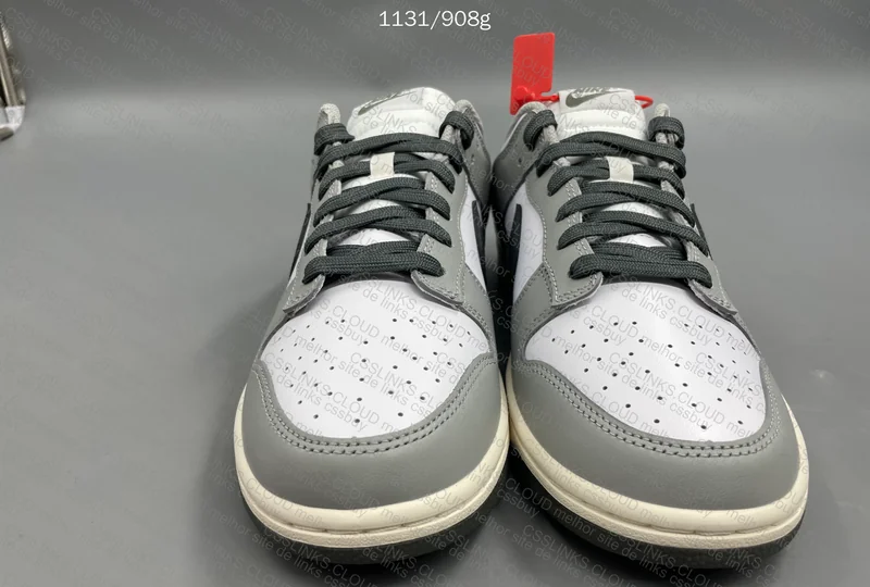 Dunk Low Light Smoke Grey - M Batch 8