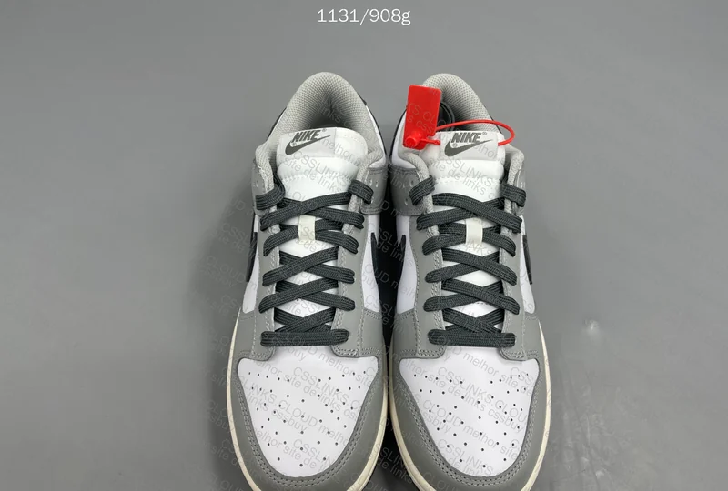 Dunk Low Light Smoke Grey - M Batch 9