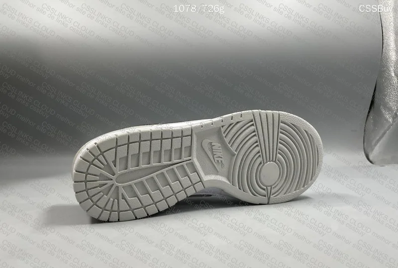 DUNK LOW LOTTERY GREY 4