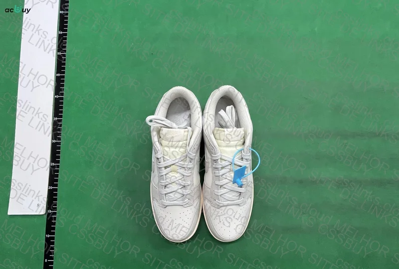 Dunk Low M batch 4