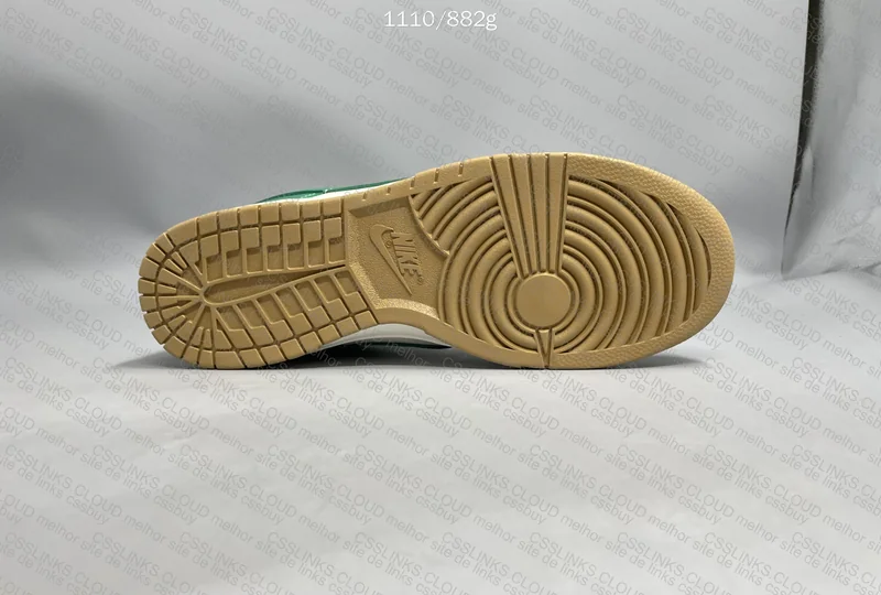 Nike Dunk Low Malachite University Gold 6