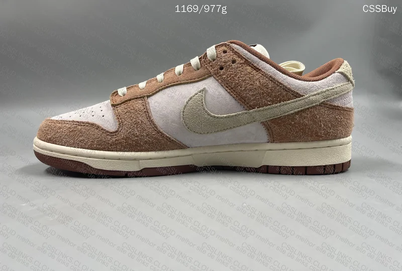 dunk low medium curry 7
