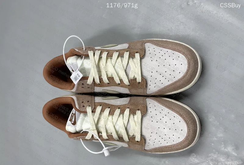 Dunk Low Medium Curry