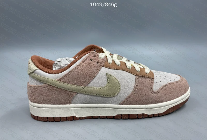 Dunk Low Medium Curry