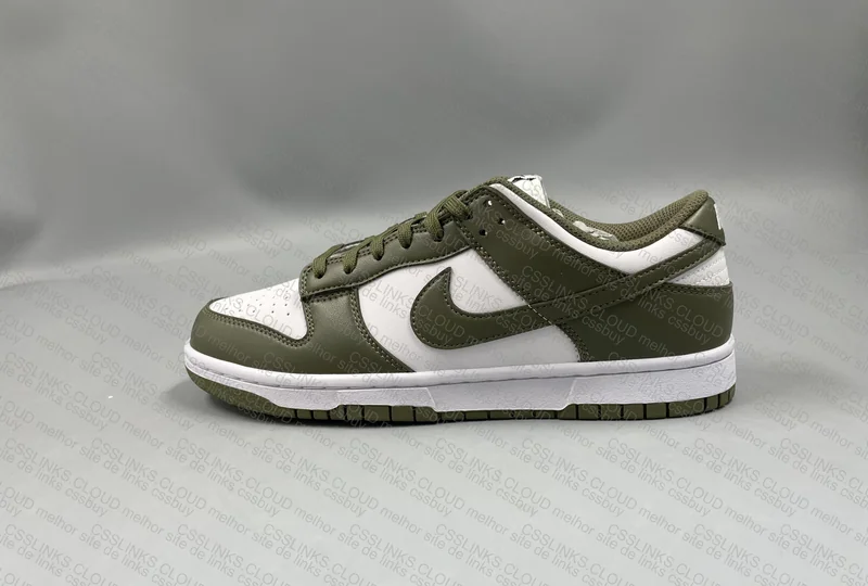 Dunk Low Medium Olive 4