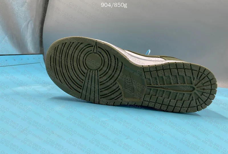 Dunk low medium olive GL??? 4