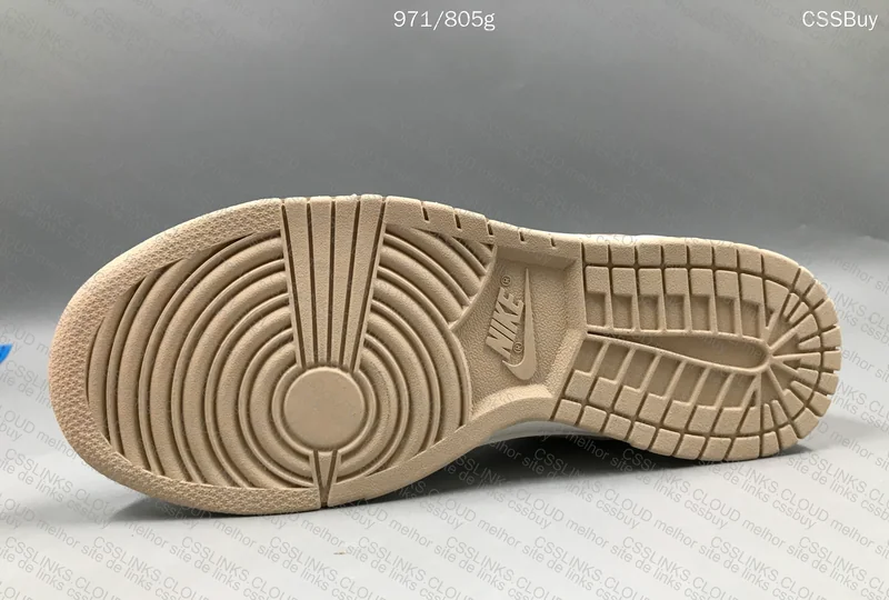 Dunk low Metallic Gold 5