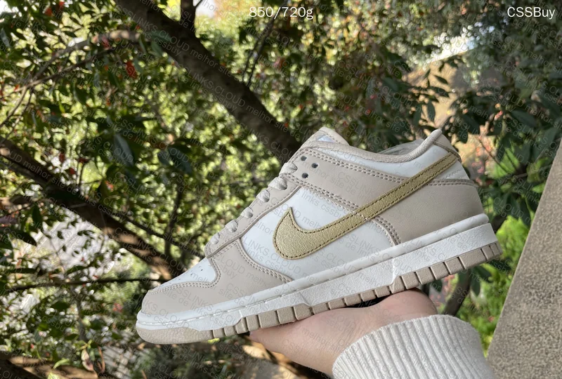 Dunk Low Metallic Gold 5