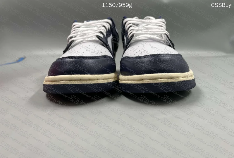 Dunk Low Midnight Navy 4